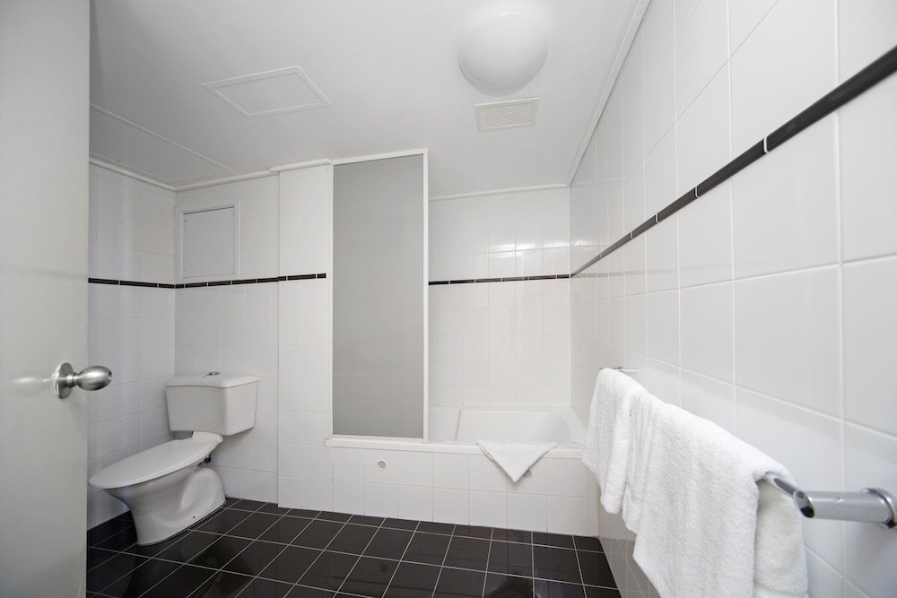 Фото BreakFree Capital Tower