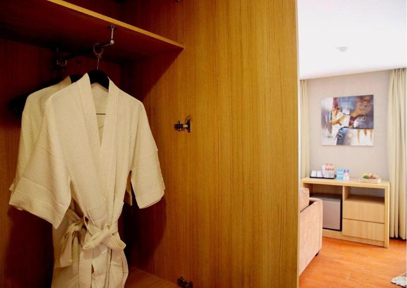 Фото Days Hotel & Suites by Wyndham Jakarta Airport