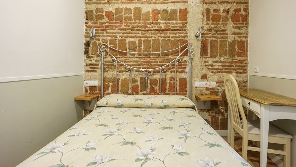 Фото Hostal Madrid