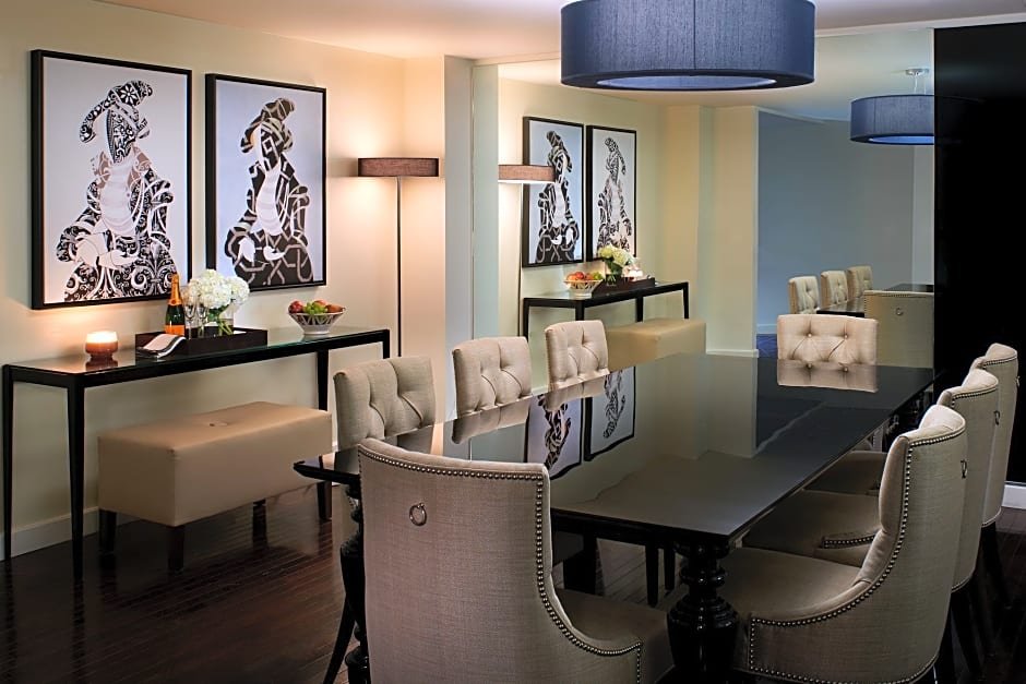 Фото The Fontaine