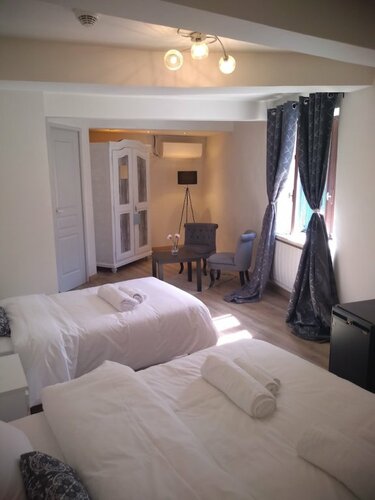 Гостиница Hôtel Renaissance Martigues в Мартиге