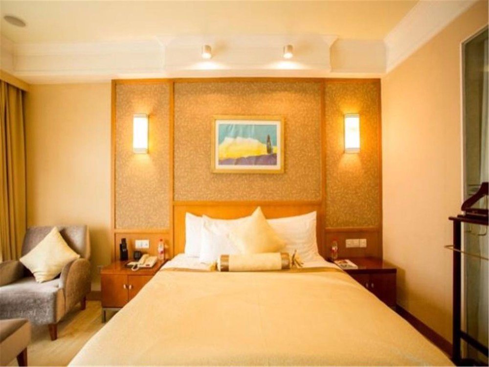 Фото Qingdao Blue Horizon Hotel Huangdao