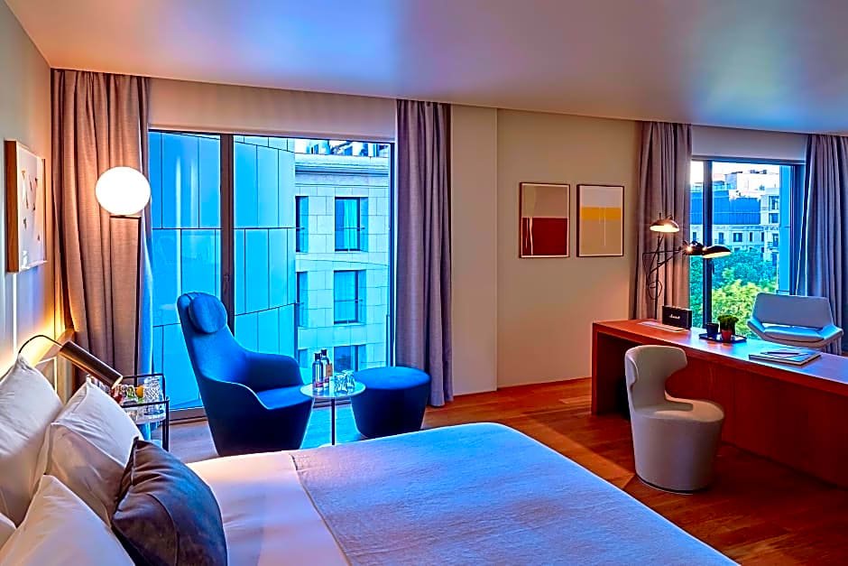 Фото 197786951936