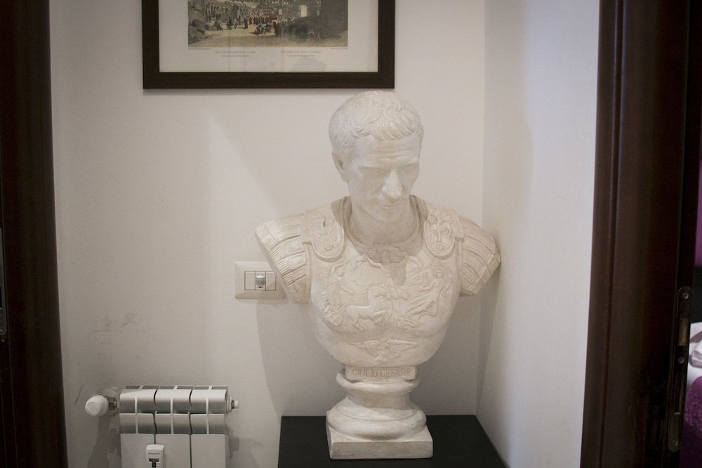 Фото Vatican Rooms Guest House