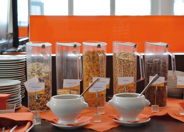 Фото Orange Hotel und Apartments