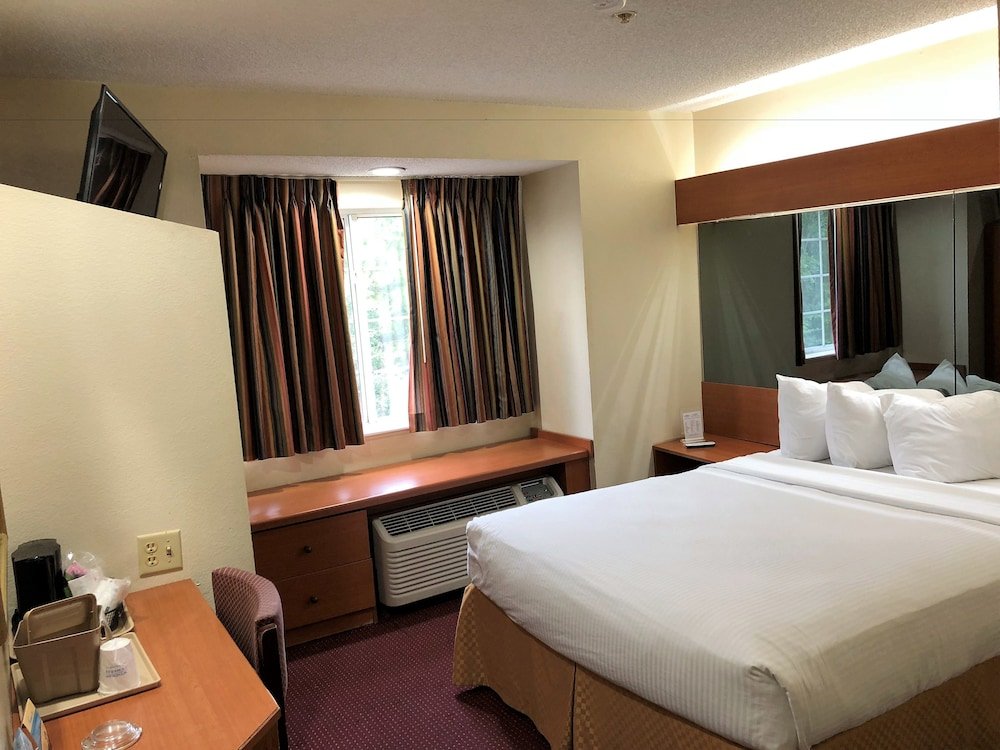 Фото Sleep Inn & Suites Tallahassee-Capitol