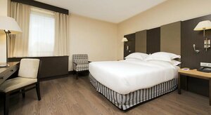 Nh Geneva Airport (Geneva, Avenue de Mategnin, 21), hotel