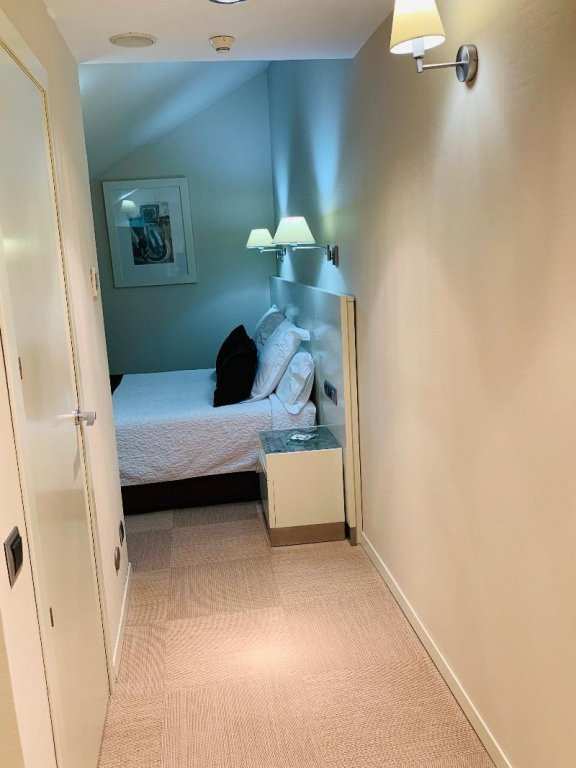 Фото Hotel San Juan de los Reyes