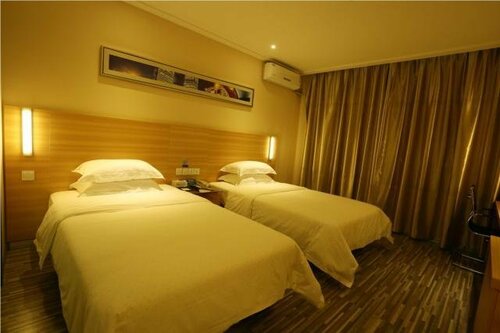 Гостиница City Comfort Inn Zhangjiajie Railway Station Tianmenshan