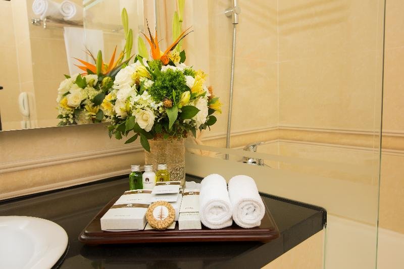 Фото Norfolk Hotel Saigon