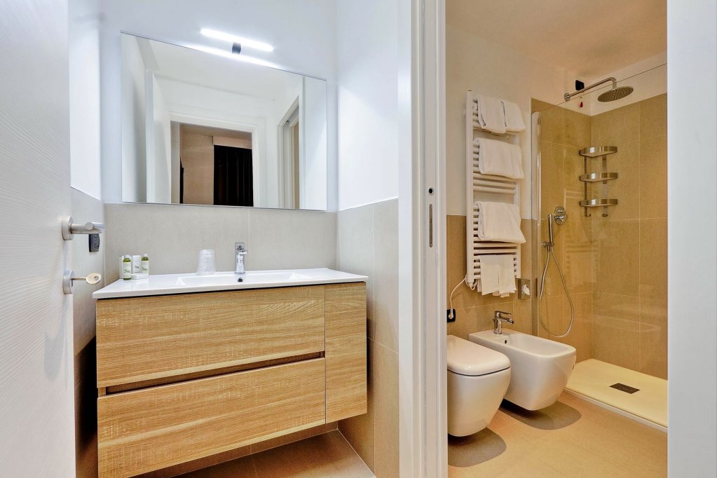 Фото Duomo Hotel & Apartments