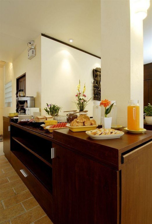 Фото The Verandah