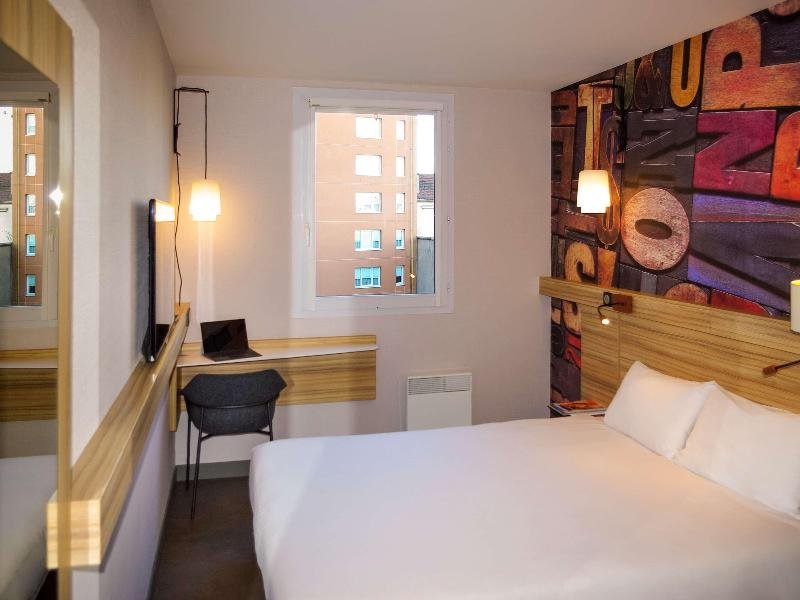 Фото Greet Hotel Paris porte de la Chapelle Aréna