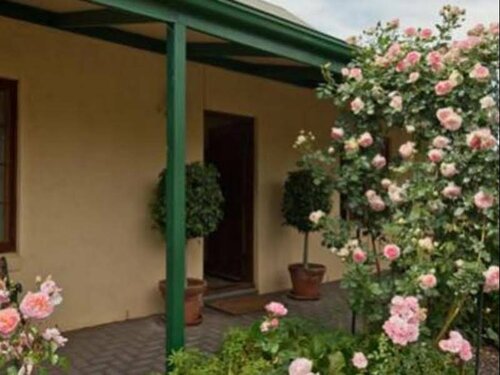 Гостиница Country Pleasures Bed and Breakfast