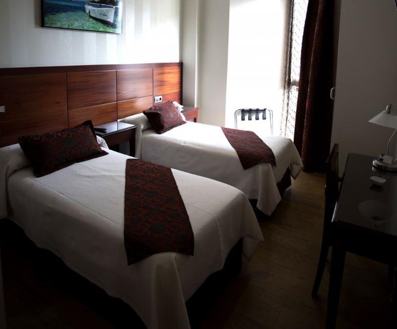 Фото Lb Lebrija Hotel