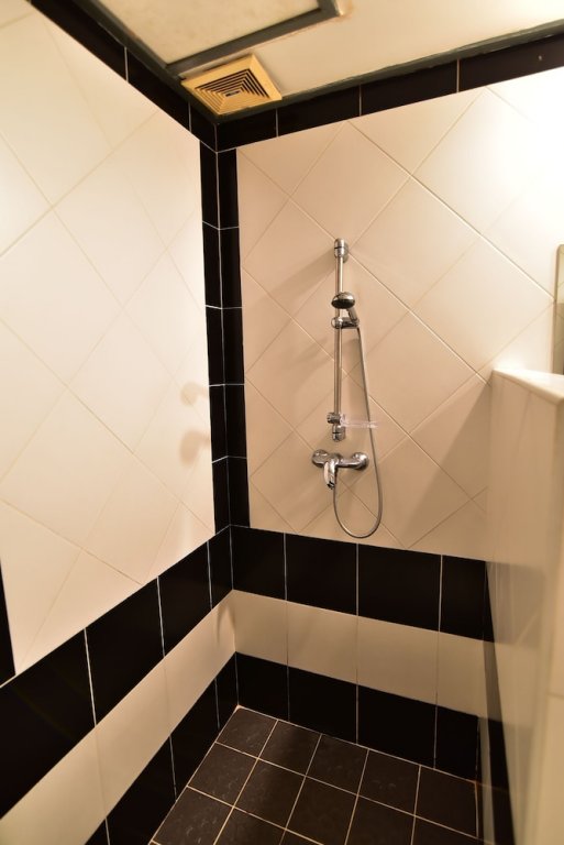 Фото Enjoy Andre Restaurant & Room