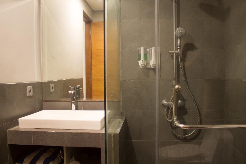 Фото Transera Kamini Legian Hotel