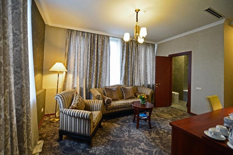 Фото Astoria Tbilisi