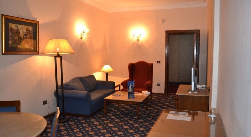 Фото Om Kolthoom Hotel & Tower