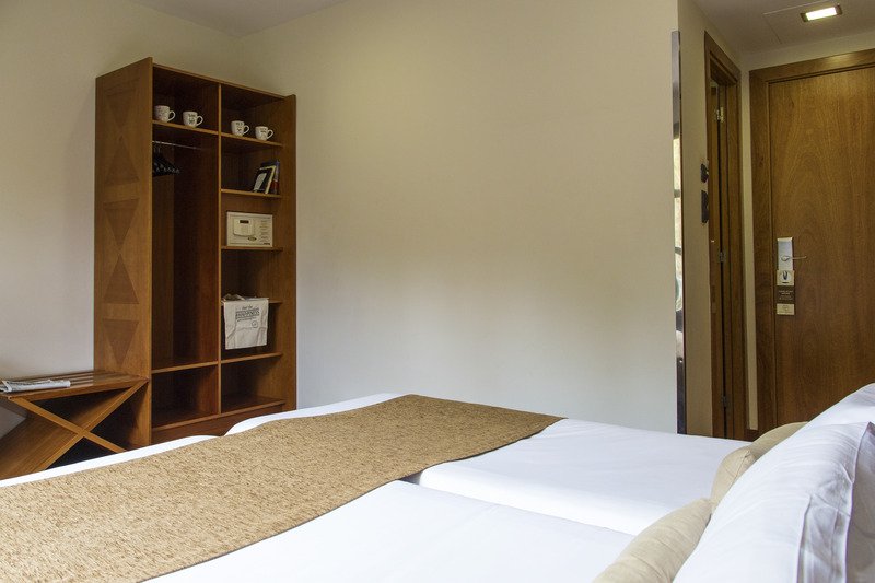 Фото Líbere Barcelona Sant Antoni