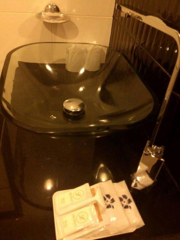 Фото The Legacy Hotel