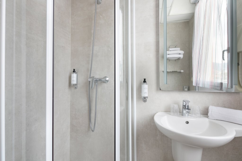 Фото Hotel L' Estérel