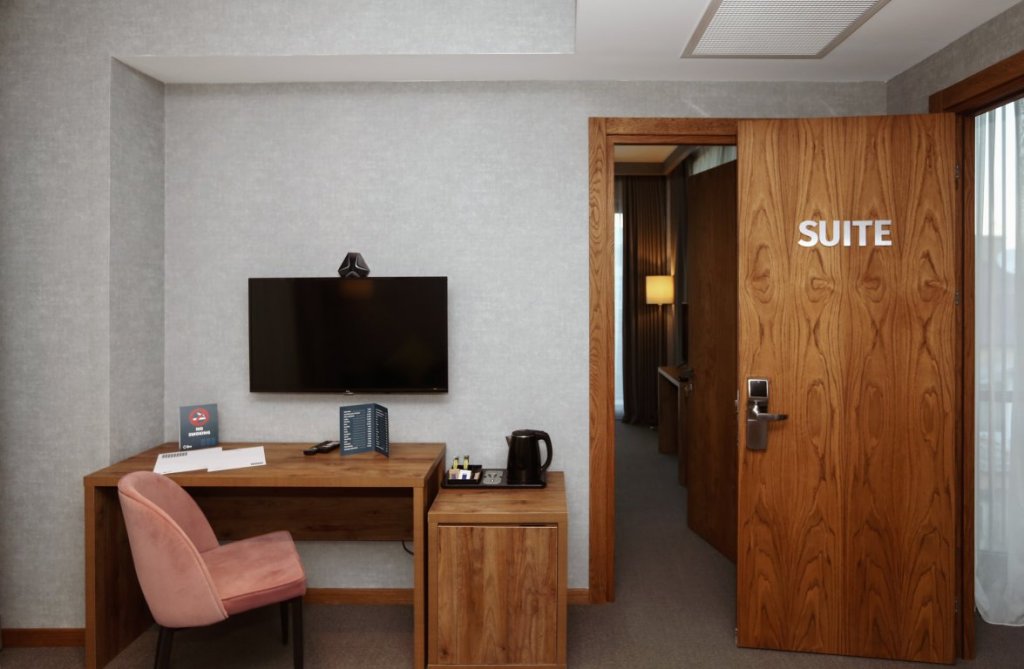 Фото Barnovi Hotel