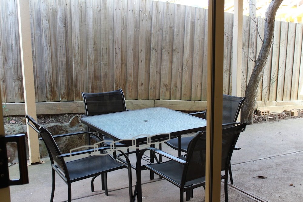 Фото Australian Home Away @ Doncaster Anderson Creek 2