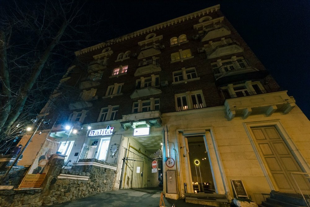 Short-term housing rental One Bedroom 62 Krutyi Descent Near Khreshchatyk, Kyiv, photo