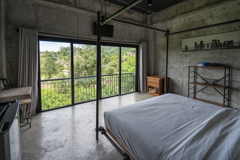 Фото La Petite France