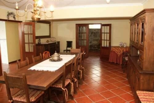 Гостиница Immaculate 10-bed Cottage in Celorico da Beira