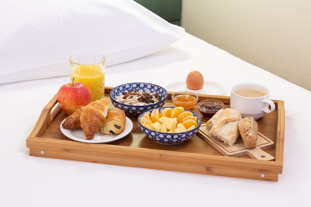 Фото Hôtel Perrin