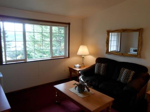 Фото Landmark Inn