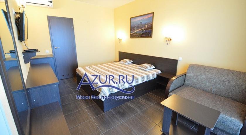 Фото Гостевой дом Черноморская 2