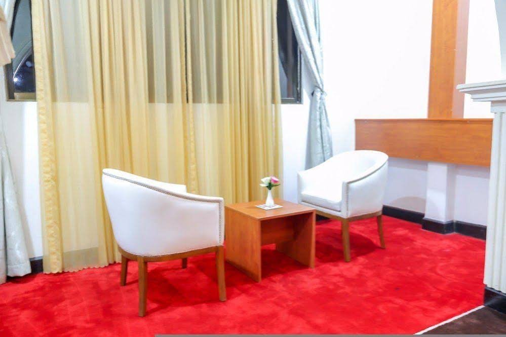 Фото Casalinda Hotel & Gallery Resort