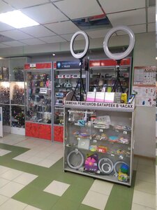 Магазин аксессуаров для мобильных телефонов (Lenina Avenue, 102А), items for mobile phones