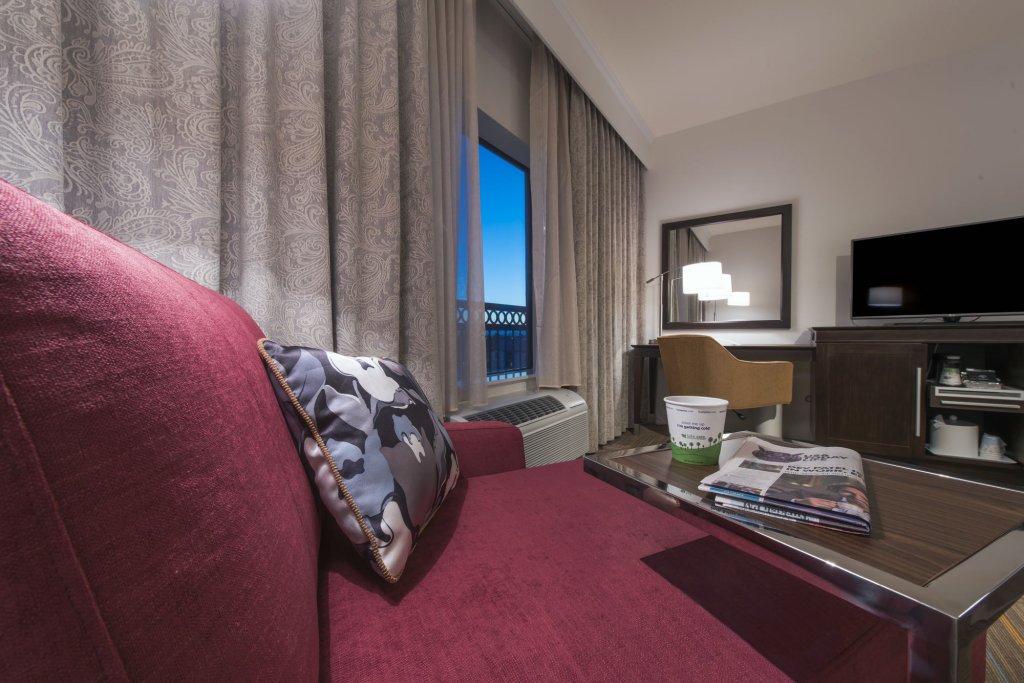 Фото Hampton Inn & Suites Phoenix Tempe