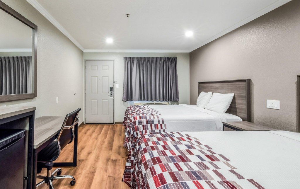 Фото Red Roof Inn & Suites Vallejo