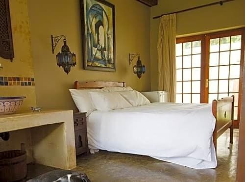 Фото The Wardrobe Guest House