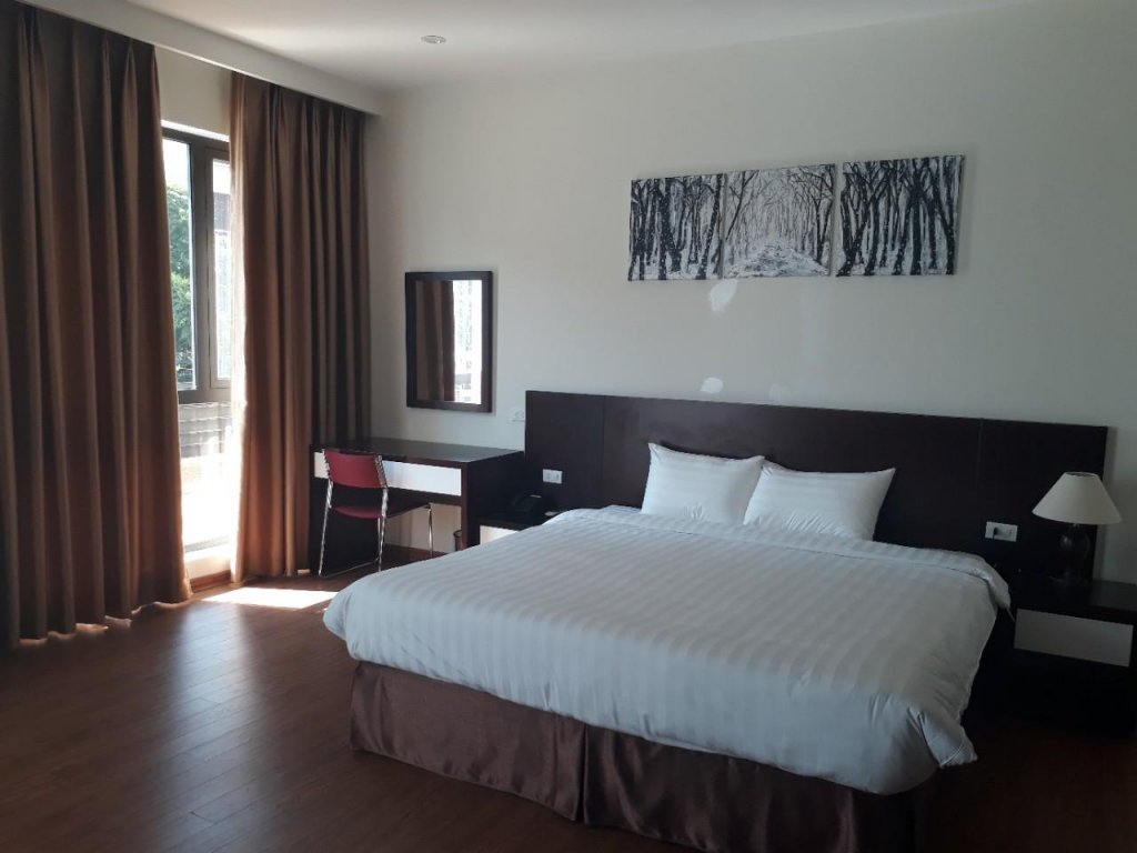 Фото Indochina Legend Hotel