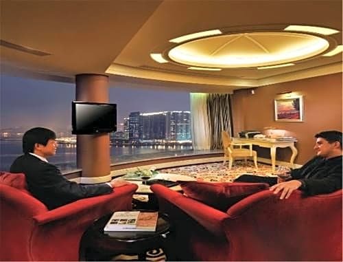 Фото Grand Bay Hotel Zhuhai