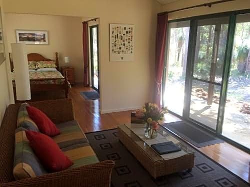 Фото Island Brook Estate Vineyard and Chalets