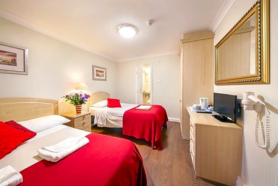 Фото отеля 2