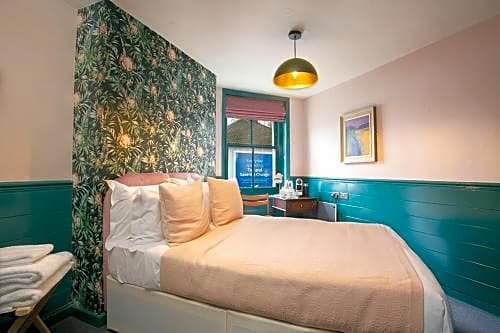 Фото Cove St Martin’s