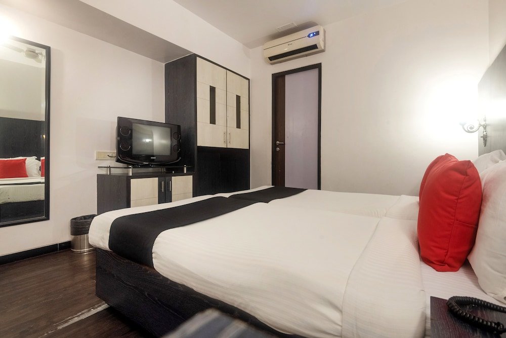 Фото Savoy Suites by Oyo Rooms