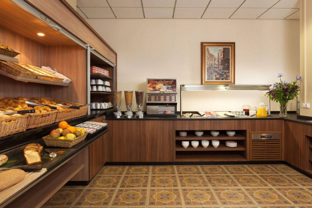 Фото Hotel Roissy Lourdes