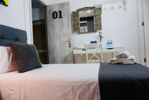 Фото Hostal Lleida