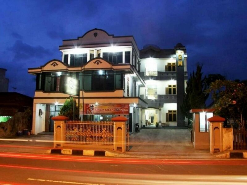 Гостиница Hotel Graha Muslim
