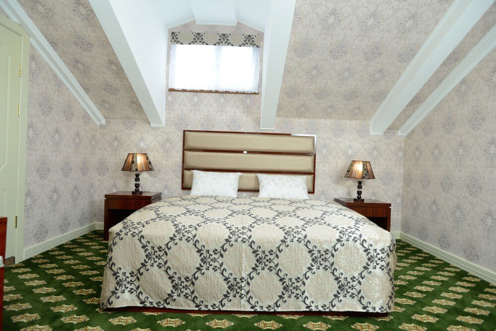 Фото City Line Boutique Hotel 