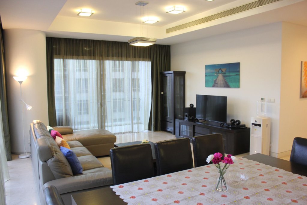 Фото Pavilion Bukit Bintang Modern Suites